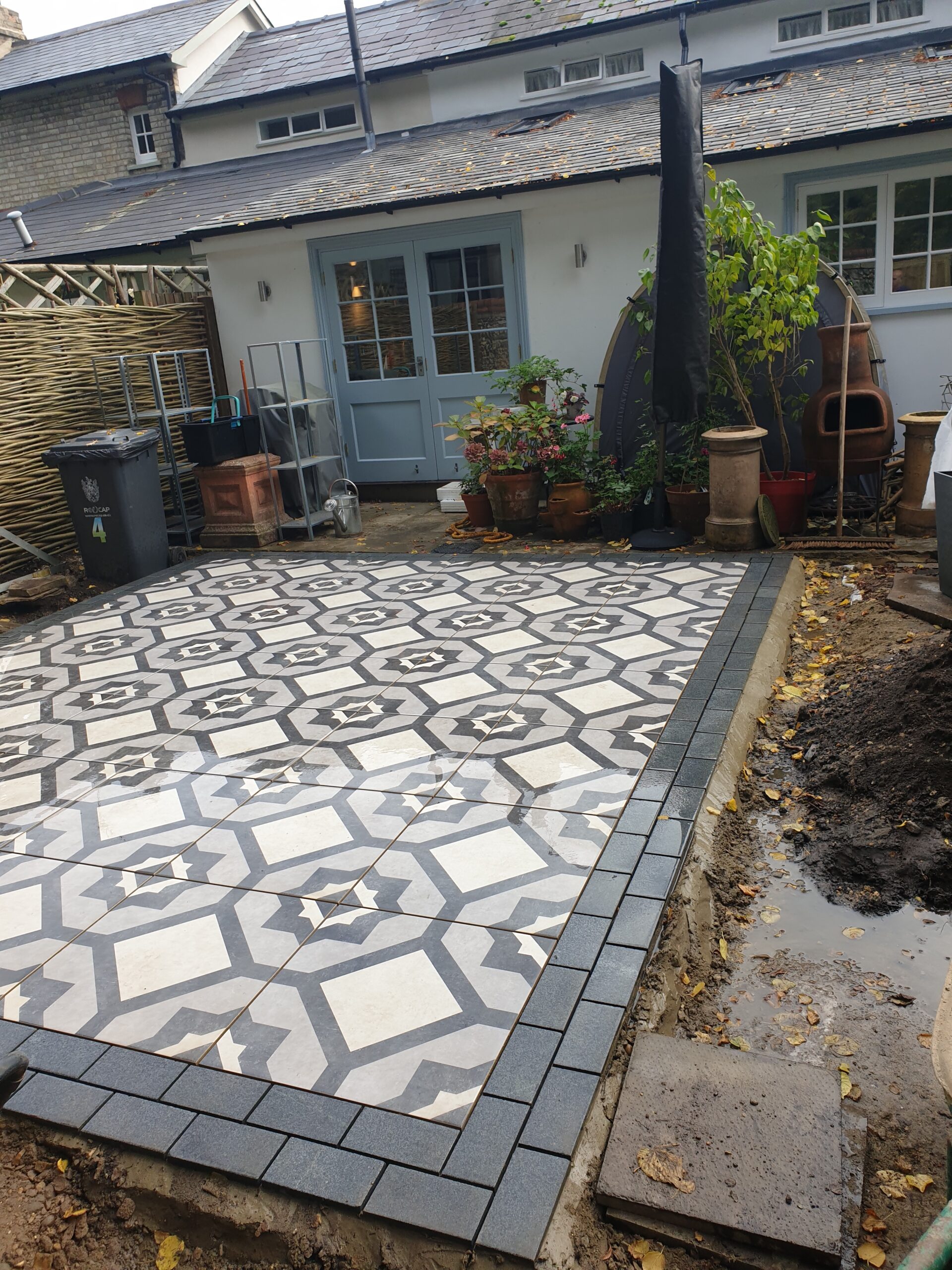 Smooth resin bound driveway surface