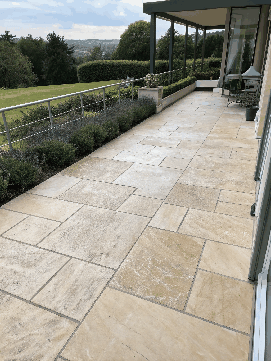 Contemporary Patio static